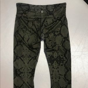 Lululemon Mil Green Leggings